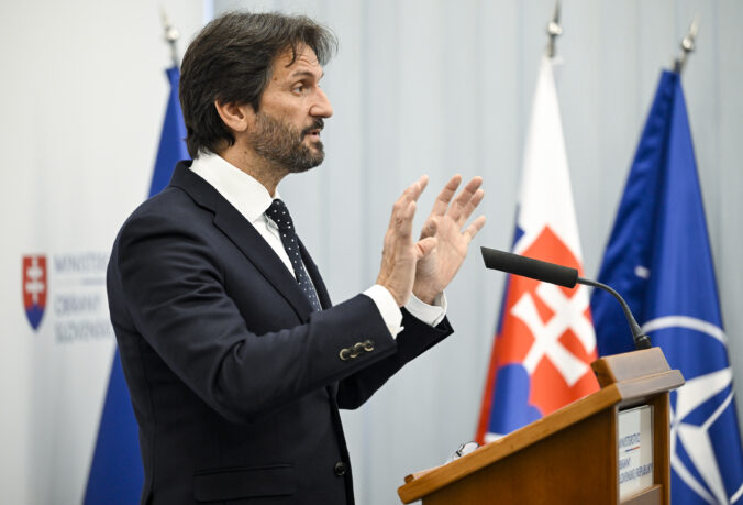 Kaliňák sa zastal svojho štátneho tajomníka Melichera, podľa neho za Janukovyča bola Ukrajina bez problémov