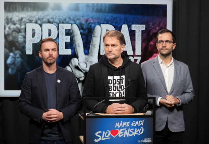 Ožratí poslanci hlasujú o osudoch ľudí, niektorí z nich ledva trafia tlačítka, tvrdí Matovič – VIDEO