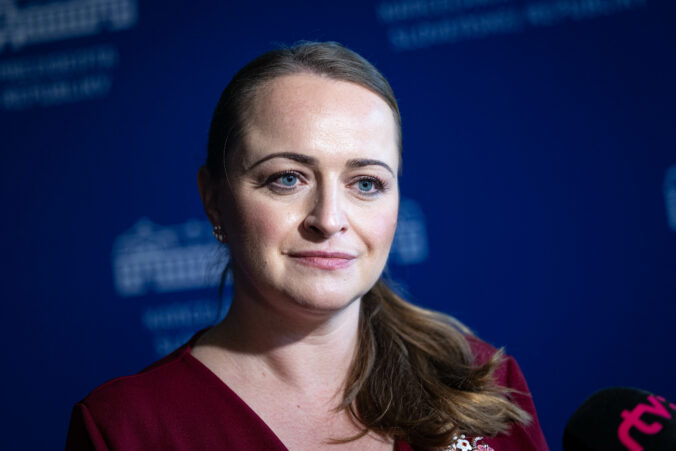 Konflikt medzi vládou a odbormi o platy vo verejnej a štátnej správe vstupuje do ostrej fázy, kompromis stál na jasnej výmene