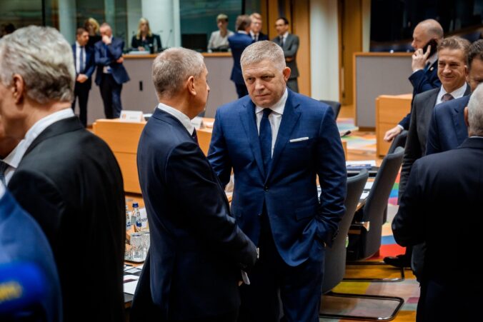 Na samite v Bruseli sa rozhodne aj o vojenskej pôžičke pre Ukrajinu. Môj názor poznáte, odkázal Fico – FOTO