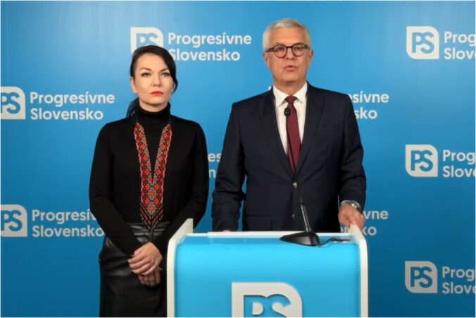 Opozícia kritizuje Ficove výroky, premiér neháji záujmy Slovenska a podkopáva jednotu Európskej únie – VIDEO