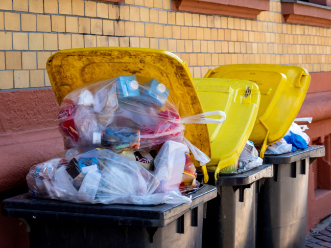 Banská Bystrica posilňuje zber odpadu počas Vianoc a začiatku roka, vývoz bude takmer každý deň