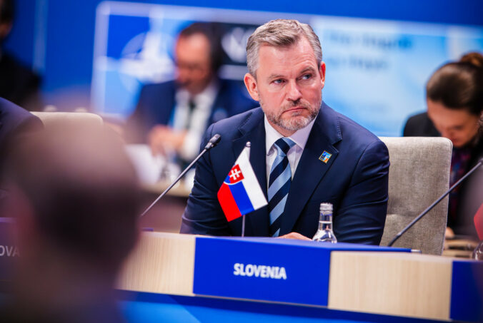 Pellegrini varuje pred tvrdým zásahom z Bruselu, zrušenie ÚOO môže Slovensko pripraviť o eurofondy