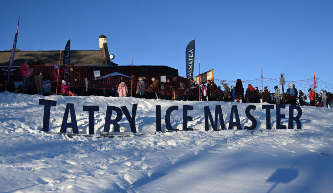 Ľadoví sochári sa po roku vrátia na Hrebienok, vdýchnu život 50-tim tonám ľadu