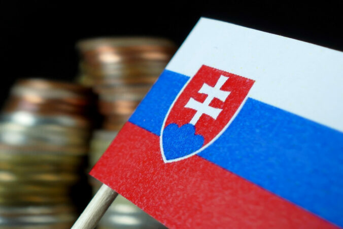 Spotrebiteľská dôvera sa v decembri zlepšila, ekonomická nálada je však naďalej pod dlhodobým priemerom