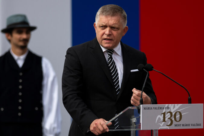 Fico prirovnal zásah vo Venezuele k Iraku aj Ukrajine, odmieta politiku dvojakých metrov a čaká jasnú reakciu EÚ