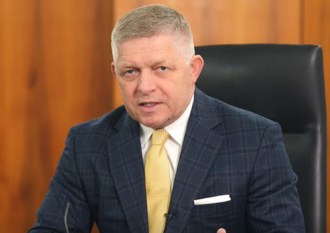 Nepošlem na Ukrajinu žiadneho slovenského vojaka, reaguje Fico na kritiku opozície – VIDEO