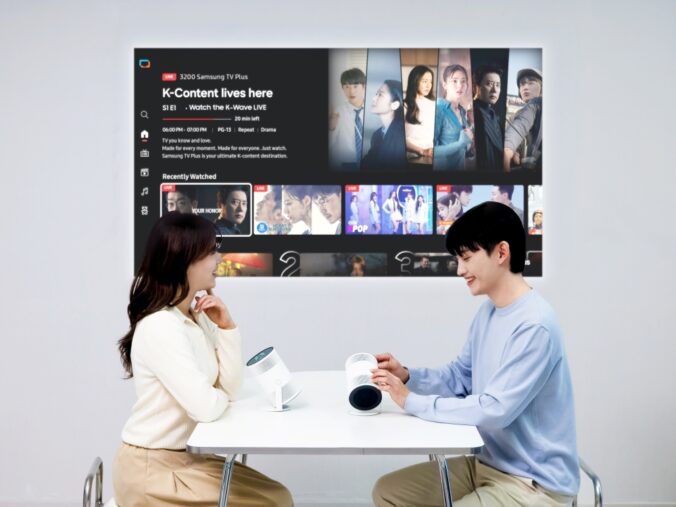 Samsung predstavuje prenosný projektor Freestyle+ s umelou inteligenciou