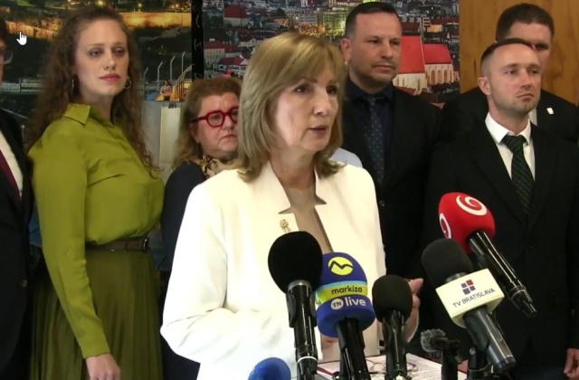 Čahojová ide do súboja s Vallom, pre kandidatúru na primátorku Bratislavy sa rozhodla z viacerých dôvodov – VIDEO