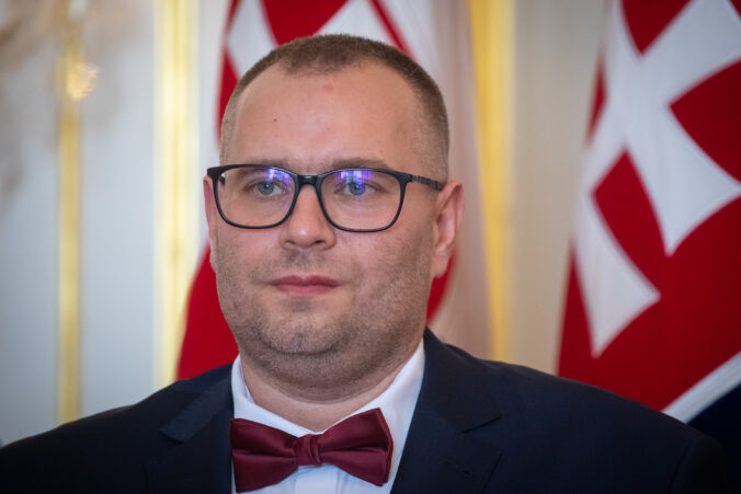 Policajný zásah voči 14-ročnému chlapcovi nebol v poriadku, štát podľa ombudsmana zlyhal