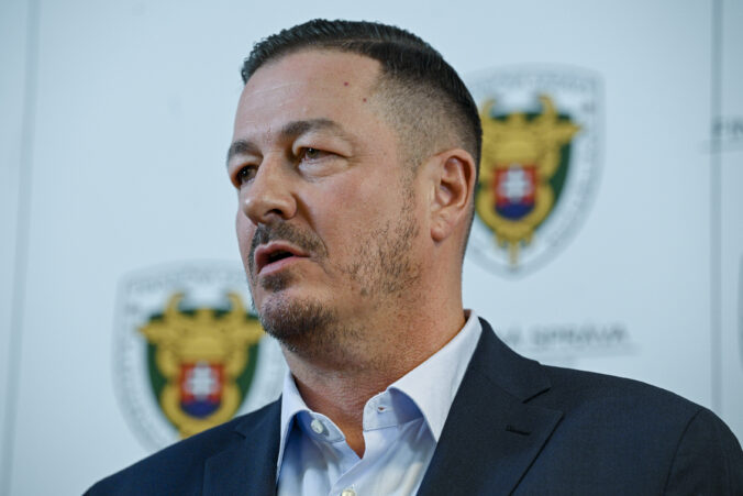 Budovu finančnej správy museli evakuovať, Kissovi a jeho rodine sa vyhrážajú smrťou