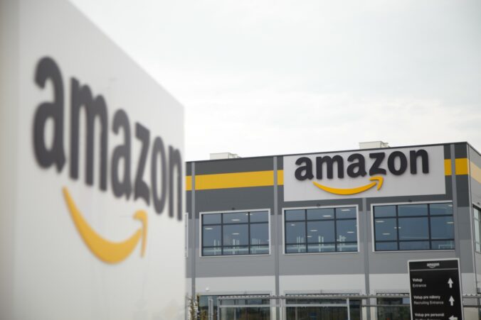 Odborári v Amazon Slovakia podali podnet na inšpektorát práce, dôvodom je prepustenie predsedu odborovej organizácie