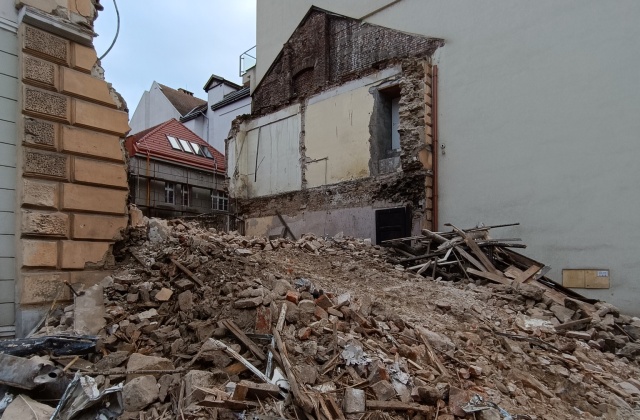 Mestské zastupiteľstvo v Trenčíne odsúdilo zbúranie národnej kultúrnej pamiatky, žiada prešetrenie všetkých okolností