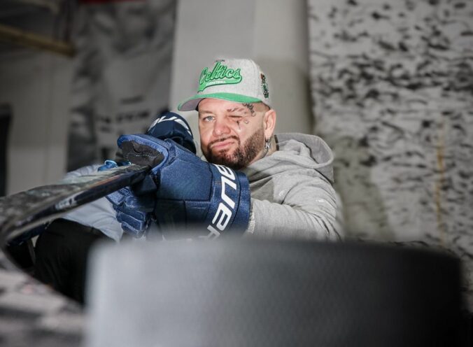 Duel Slovan – Nitra komentátorsky spestrí aj populárny rapper Kali