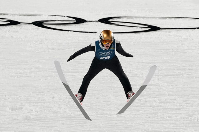 WADA vyšetruje, či skokani na lyžiach využívajú trik s kyselinou hyalurónovou na zväčšenie penisu