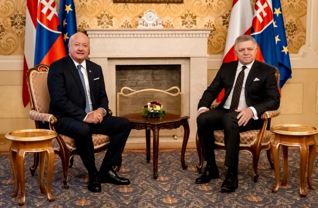 Fico privítal rakúskeho spolkového kancelára Christiana Stockera, pridal sa k nim aj Babiš – FOTO