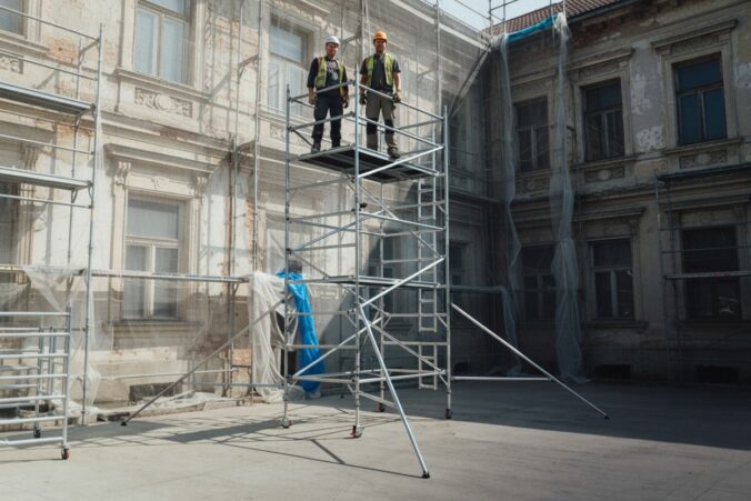 Lešenie, na ktoré sa môžete spoľahnúť: HAGRO STAVBY vsádza na bezpečnosť a kvalitu