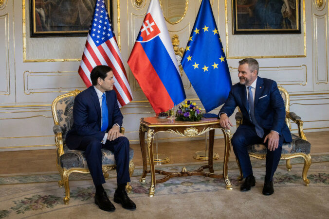 Pellegrini potvrdil záväzky voči NATO, s Rubiom diskutoval o silnejšej Európe – FOTO