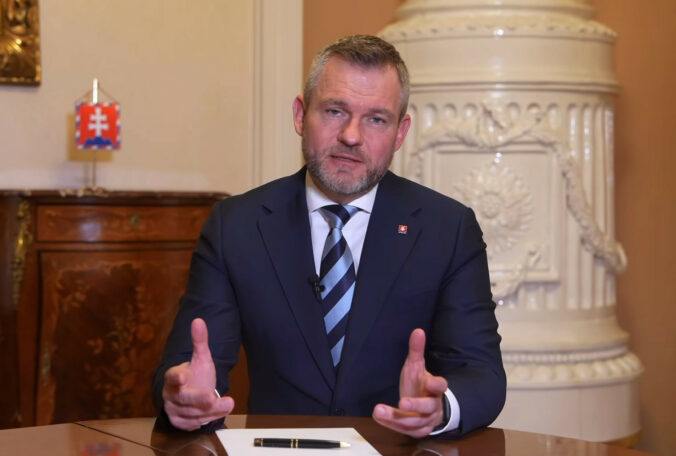 Neviditeľný prezident podpisuje všetko, matovičovci kritizujú Pellegriniho pre rokovací poriadok