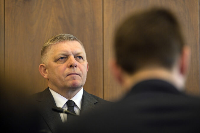 Študenti a aktivisti chystajú v Trnave protest proti diskusii s Ficom, pozývajú aj verejnosť