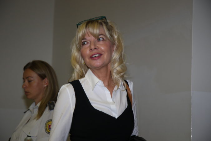 Zuzana Ťapáková bola ministerkou Šimkovičovou vymenovaná do funkcie generálnej riaditeľky SND