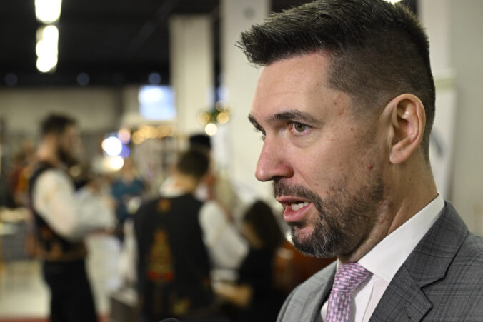 Takáč varuje premiéra, cesta Fica na Ukrajinu môže byť podľa neho nebezpečná