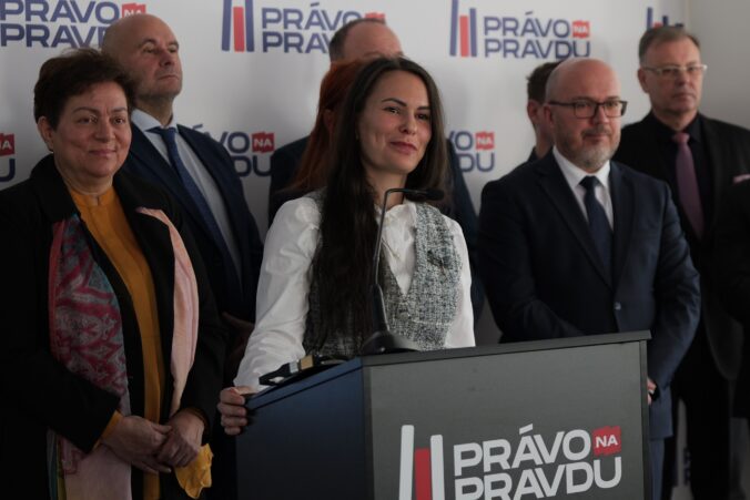 Zuzana Krajčovičová oznámila svoju kandidatúru na predsedníčku BSK a predstavila aj svoje hlavné priority – FOTO