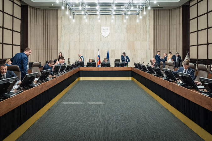 Vláda bude dva dni rokovať v Nitrianskom kraji, plánuje investície do infraštruktúry aj priemyslu