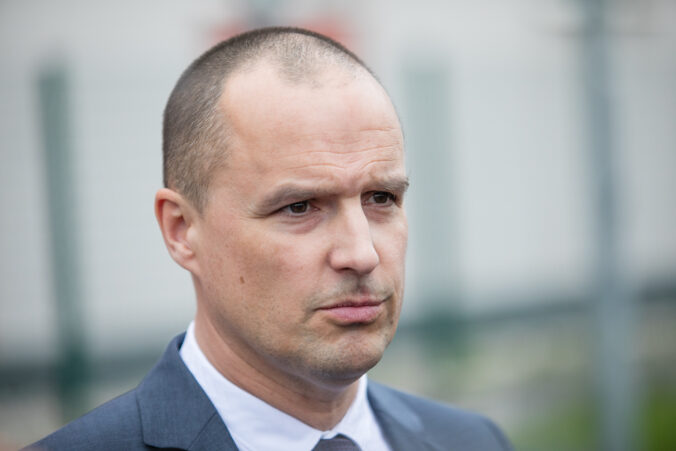 Proces s poradcom premiéra Fica pokračuje, čaká sa na výpoveď kľúčového svedka