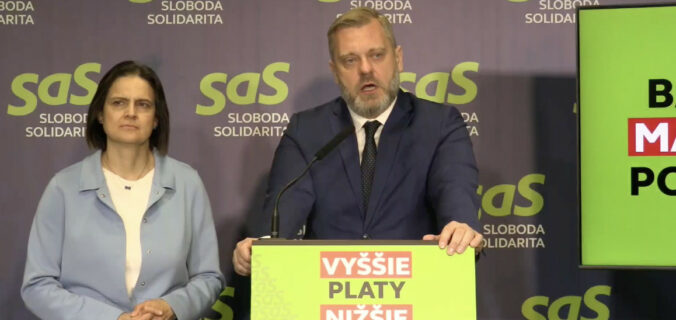 Bankomatová mafia vyčíňa po celom Slovensku, SaS tvrdí, že polícia situáciu nezvláda – VIDEO