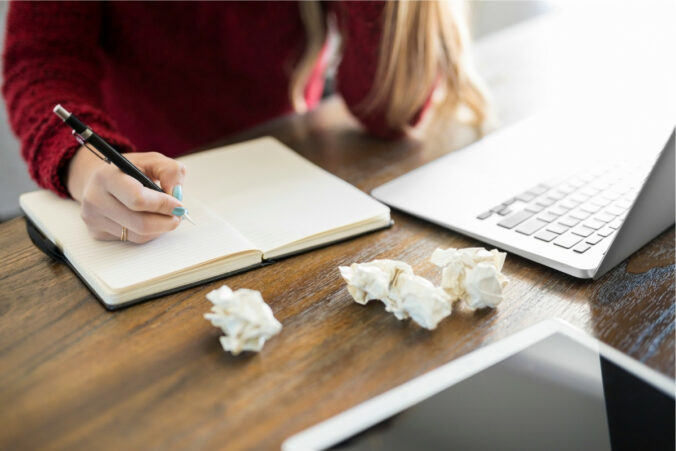 Dajte slovenskej literatúre šancu rásť! Bookbot rozdelí začínajúcim autorom 8 500 €. Nominujte svojho favorita do 9. apríla!