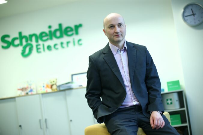 Spoločnosť Schneider Electric na Slovensku a v Českej republike povedie Darko Lopotar